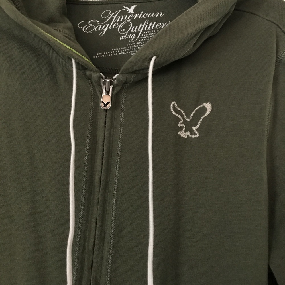 American Eagle zip up