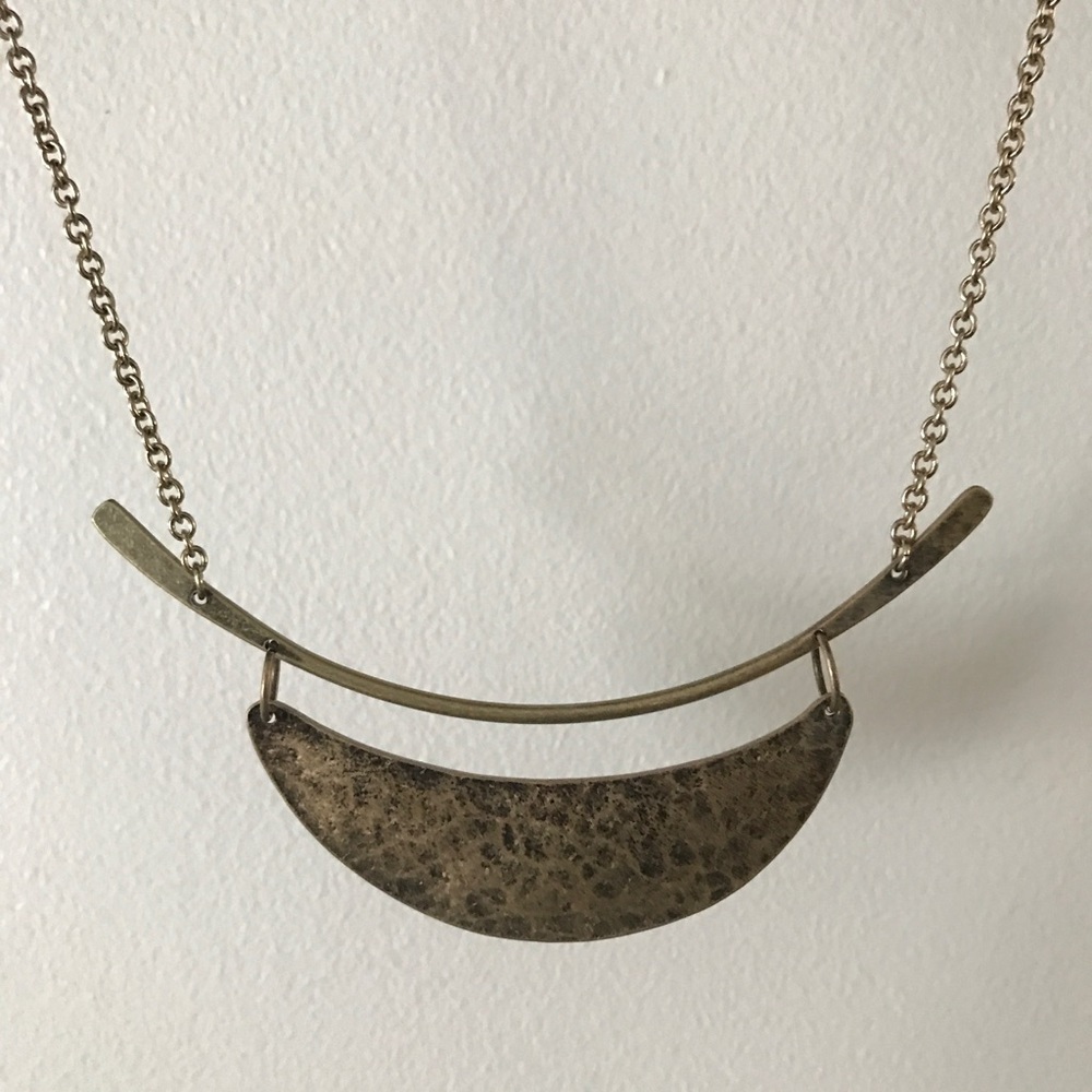 Beautiful gold statement necklace.