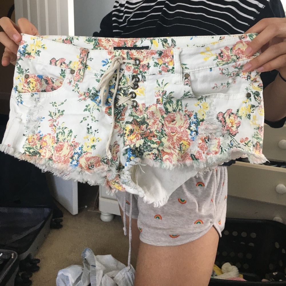 Patterned shorts