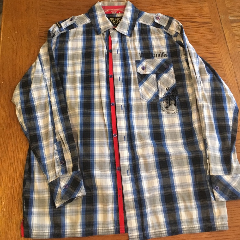 Akademiks Button Down Shirt