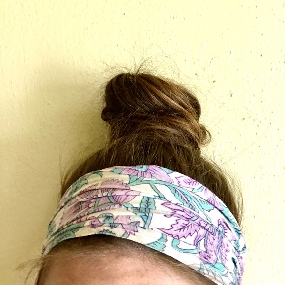 Urban Outfitters Pre-Loved Headbands. - Picture 7 of 8