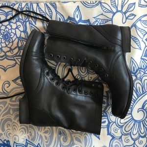 Steve Madden Troopa boots