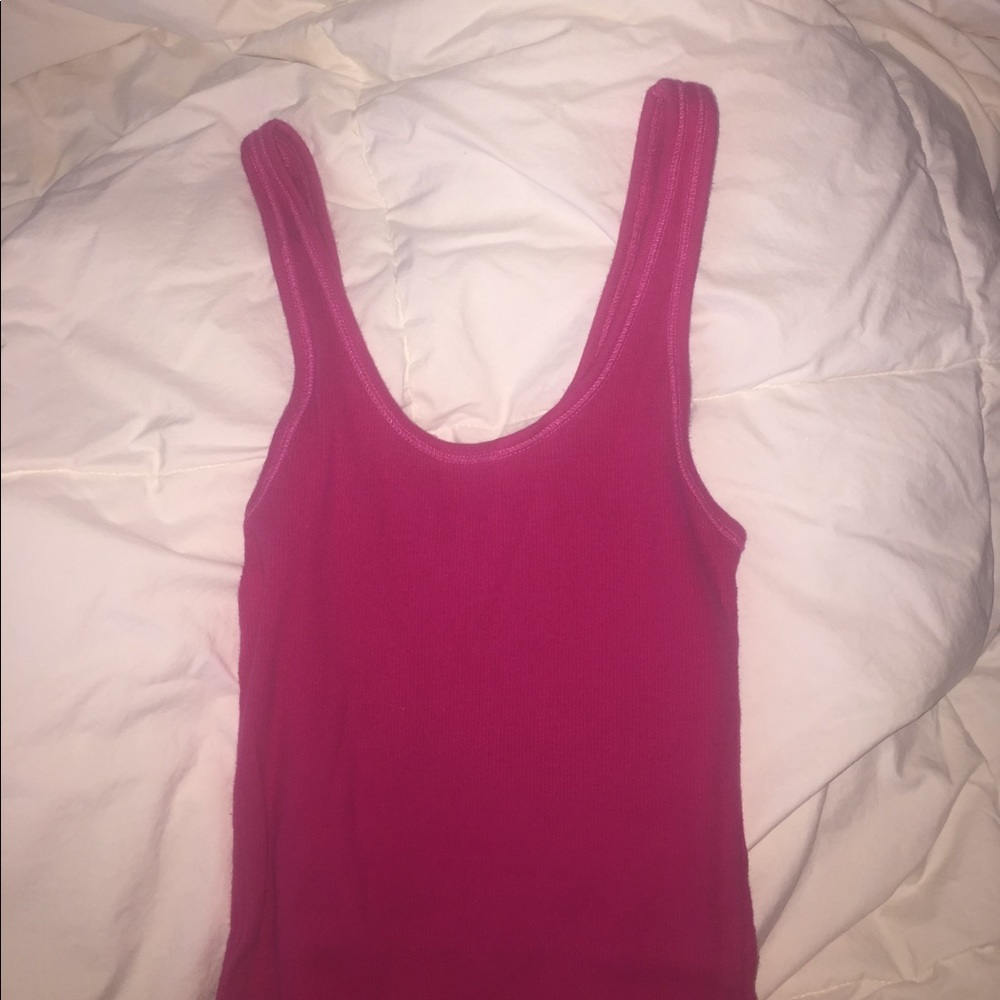 Basic pink ribbed tank top
