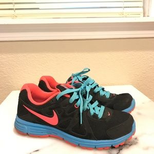 Women's Nike Sneakers size 8.5