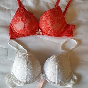 TWOVictoria Secret Body by Victoria Push Up Bras