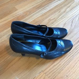 East 5th Black Heel Shoe