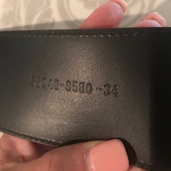 ruby red patent Authentic Escada belt - Picture 6 of 6