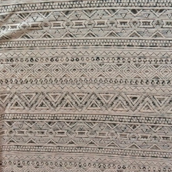 Women's Top - Picture 3 of 3