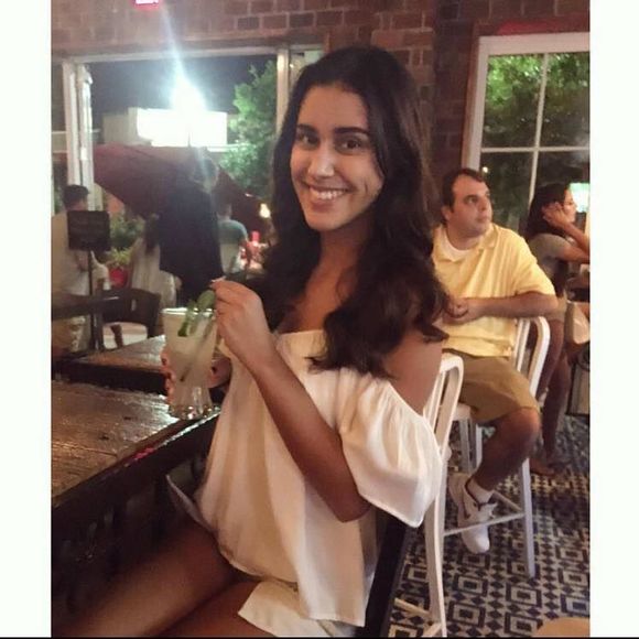 Meet your Posher, Leah - Picture 1 of 1