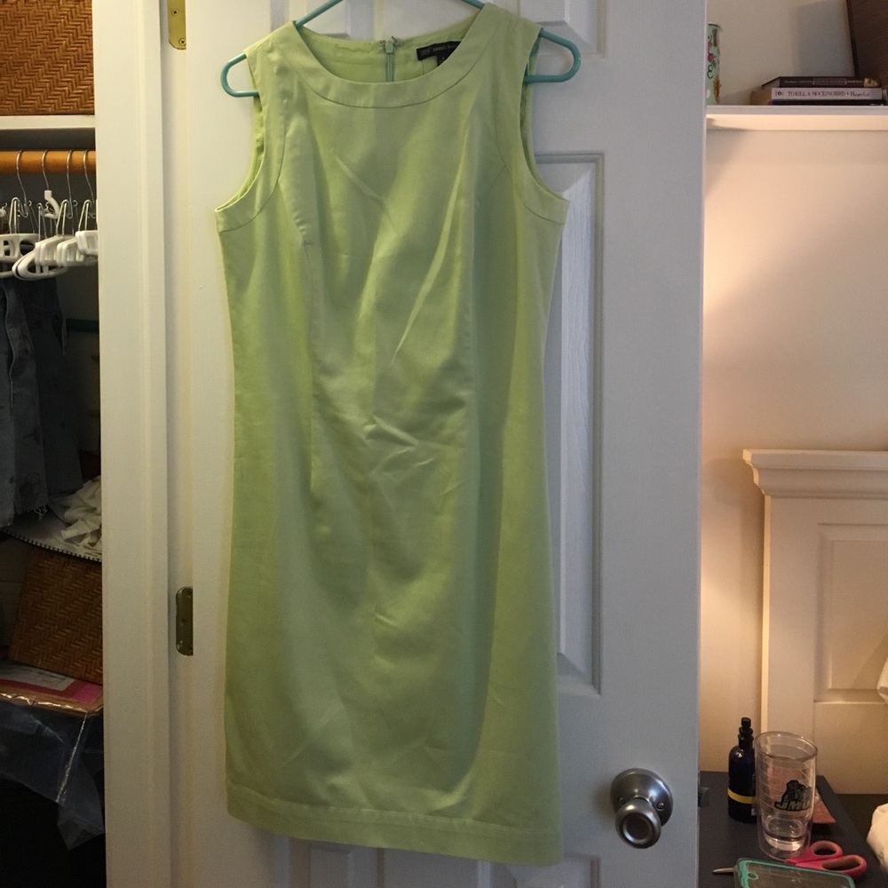 Green brooks brothers "346" dress