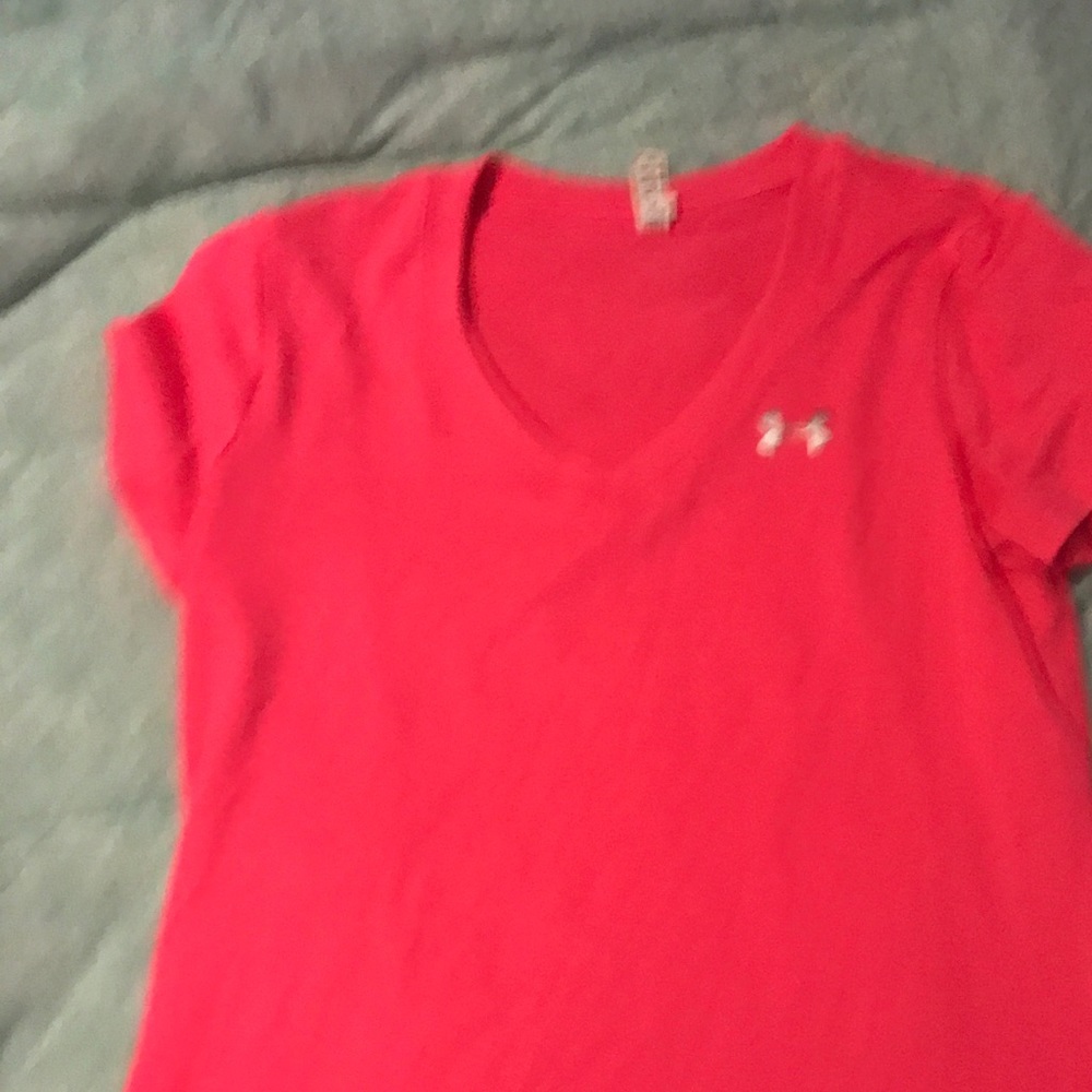 Under Amour Tee Bundle - image 2