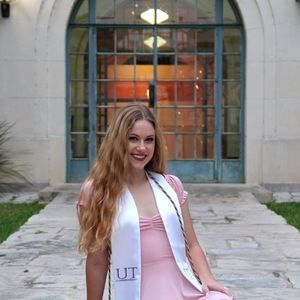 Meet your Posher, Hannah