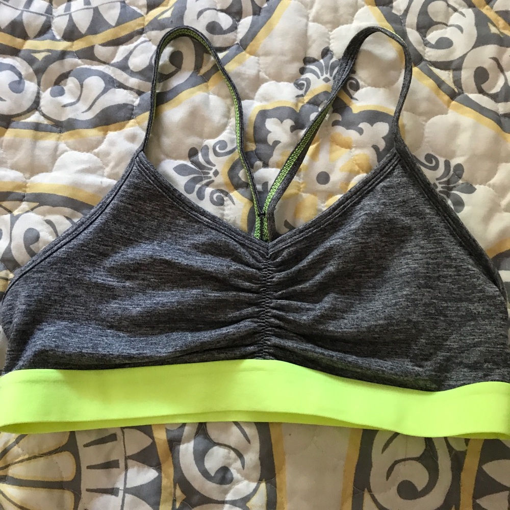 Old navy sports bra