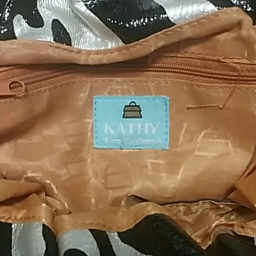 Handbag