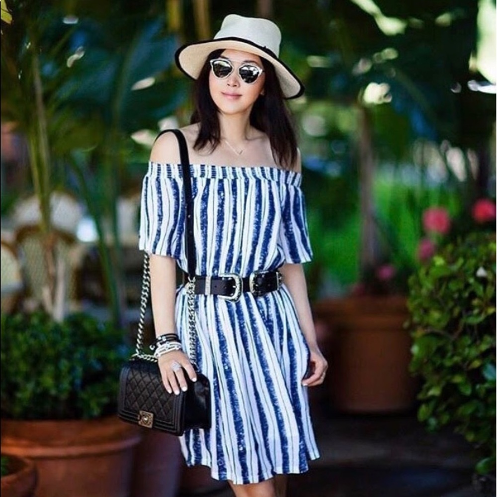 Super cute off the shoulder dress