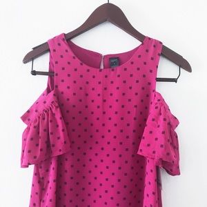 nwt cut out shoulder midi dress