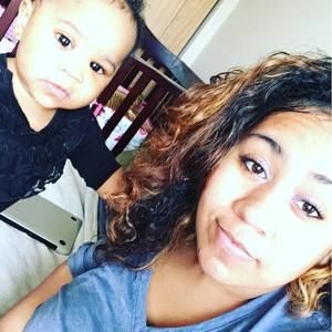 Meet your Posher, Ebony