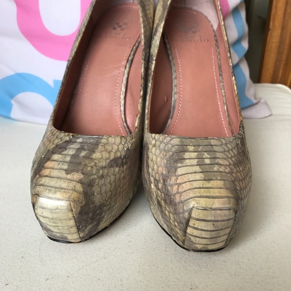Vince Camuto Snakeskin Platform Heels - Picture 2 of 5