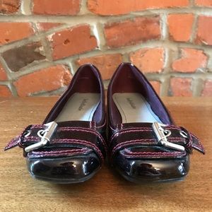 NWOB Kelly & Katie Isabelle Buckle Flats 8.5