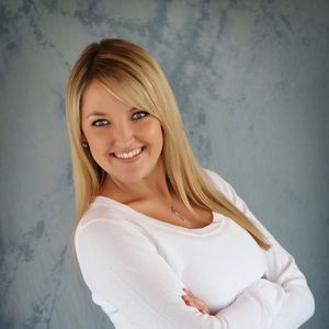 Meet your Posher, Lara