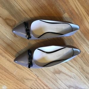 Super cute light brown/taupe flat dress shoe