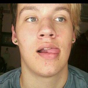 Meet your Posher, Chai