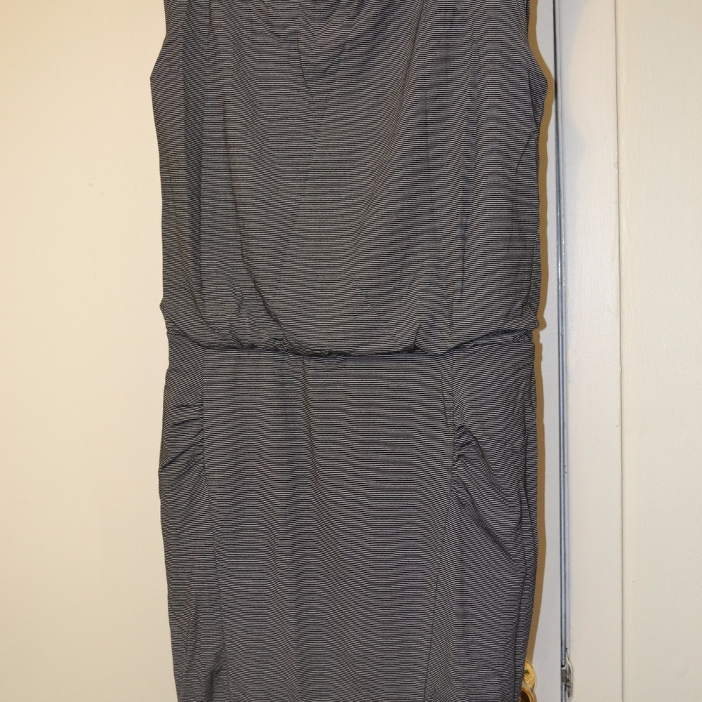 Black & White with Pockets Athleta dress