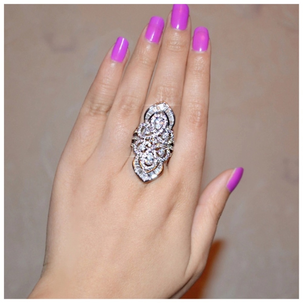 Swarovski Crystals The Elana .925 Sterling Silver Statement Ring - Picture 6 of 6