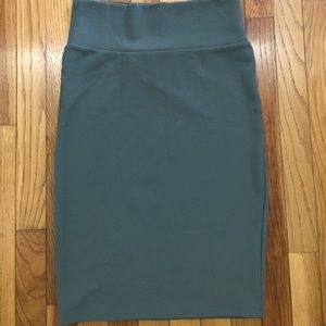 LulaRoe Cassie skirt