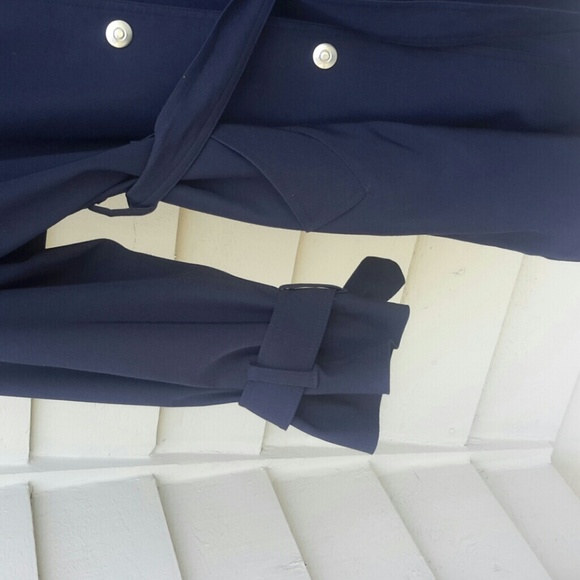 LIZ CLAIBORNE TRENCH COAT - Picture 2 of 2