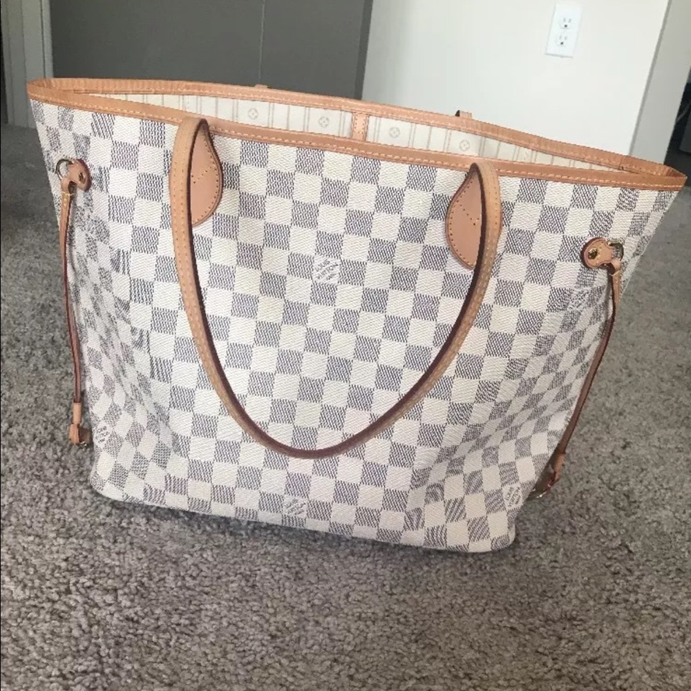 Louis Vuitton neverfull MM sold