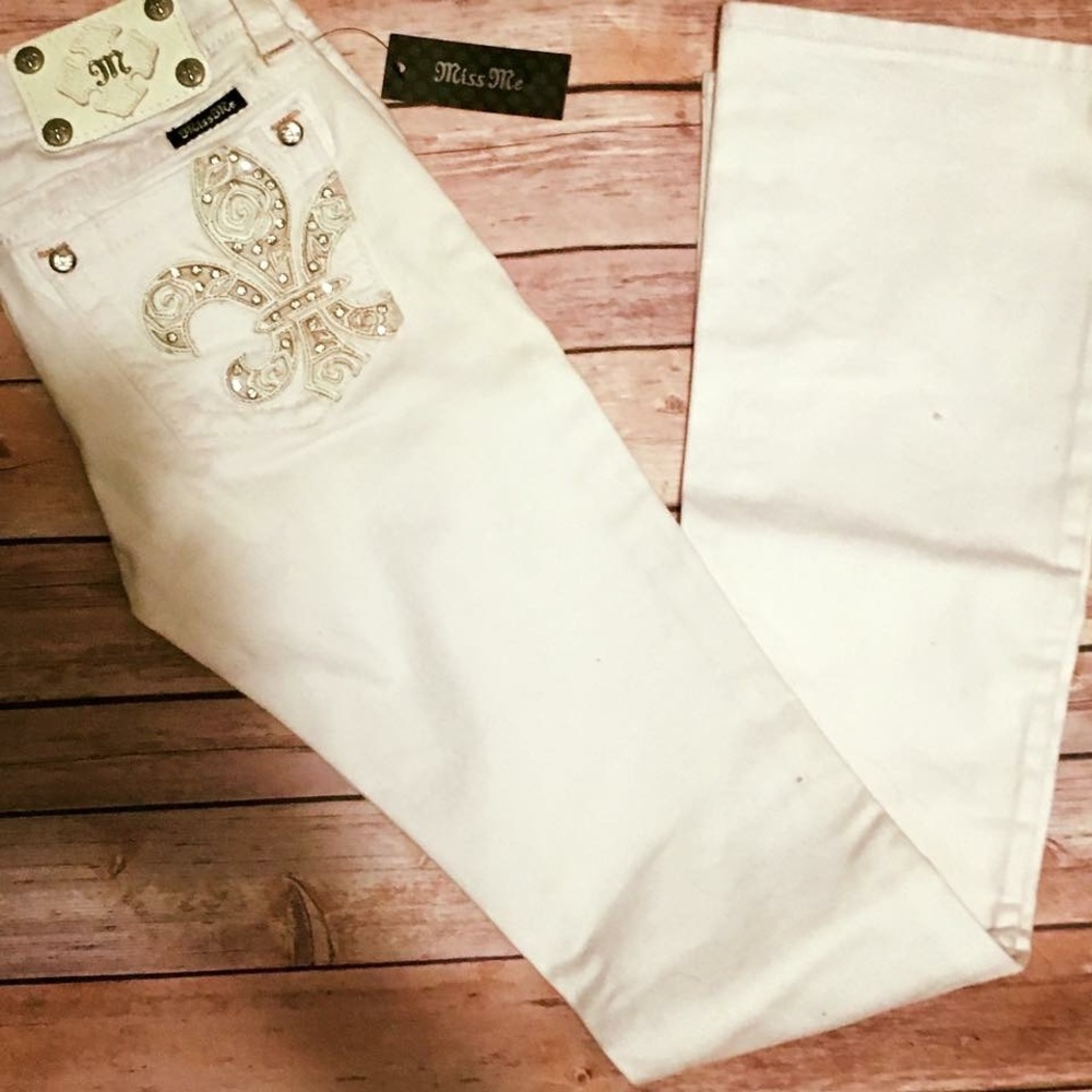 Miss Me White Jeans