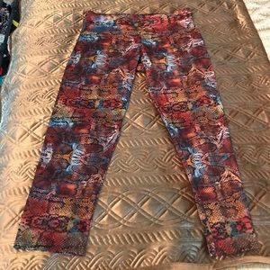 Onzie capri yoga legging in snakeskin