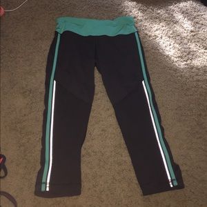 Size 6 lululemon grey and green crop leggings