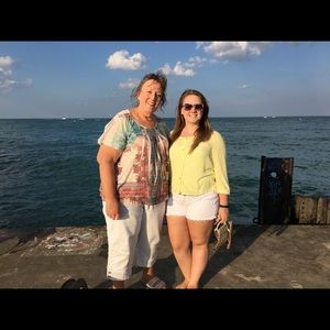 Meet your Posher, Debbie