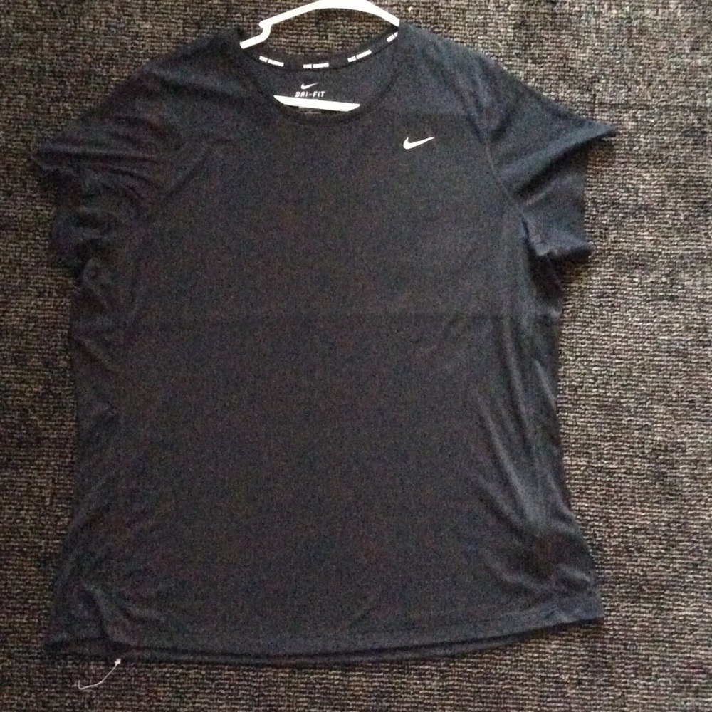 Women's Nike Tshirt