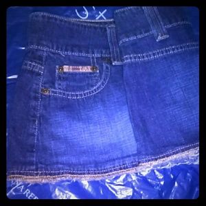 LEVI'S MINI SKIRT SIZE 3