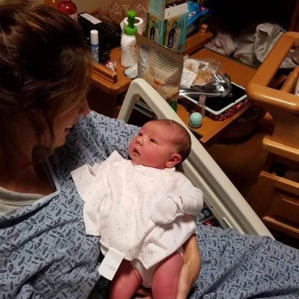 Meet your Posher, Gabriela