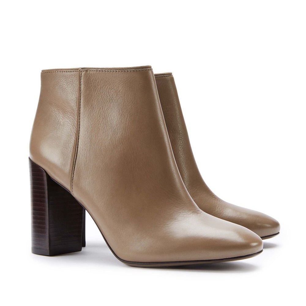 Tory Burch Bowie Bootie - Size 9M