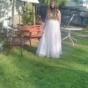 Meet your Posher, Christal