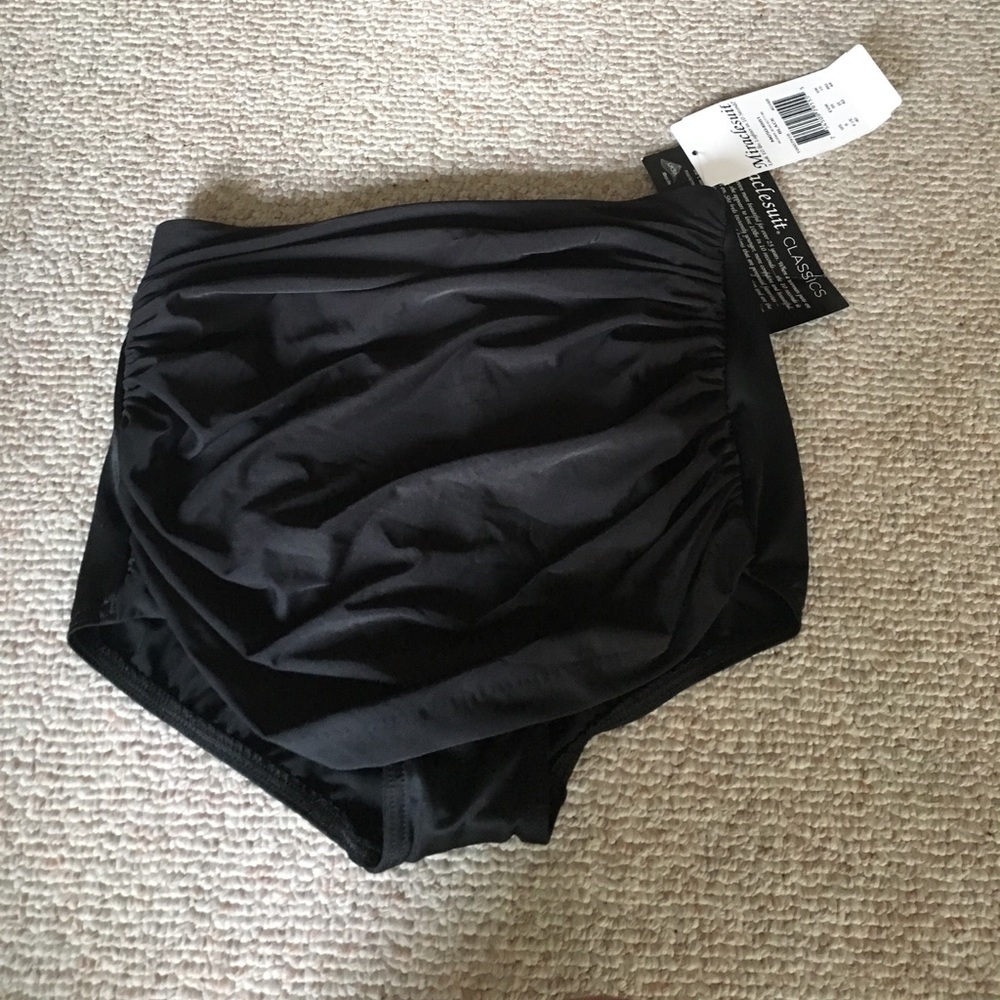 NWT miricale suit size 8