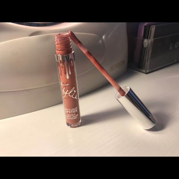 ❌SOLD❌ Kylie cosmetics liquid lipstick - Picture 1 of 2