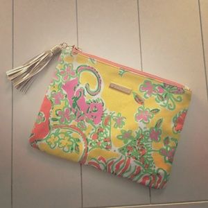 Lilly Pulitzer clutch