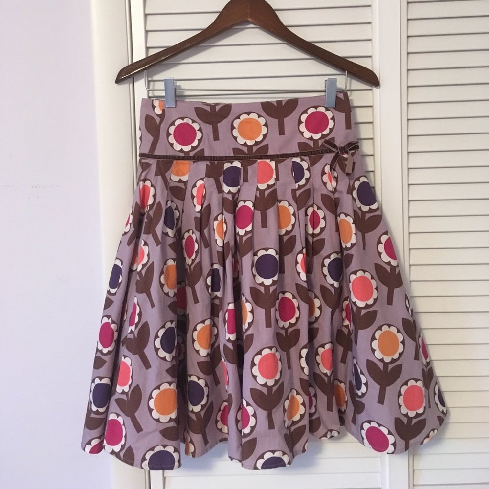 Mini Boden floral skirt