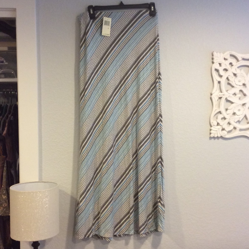 NWT Max Studio maxi skirt