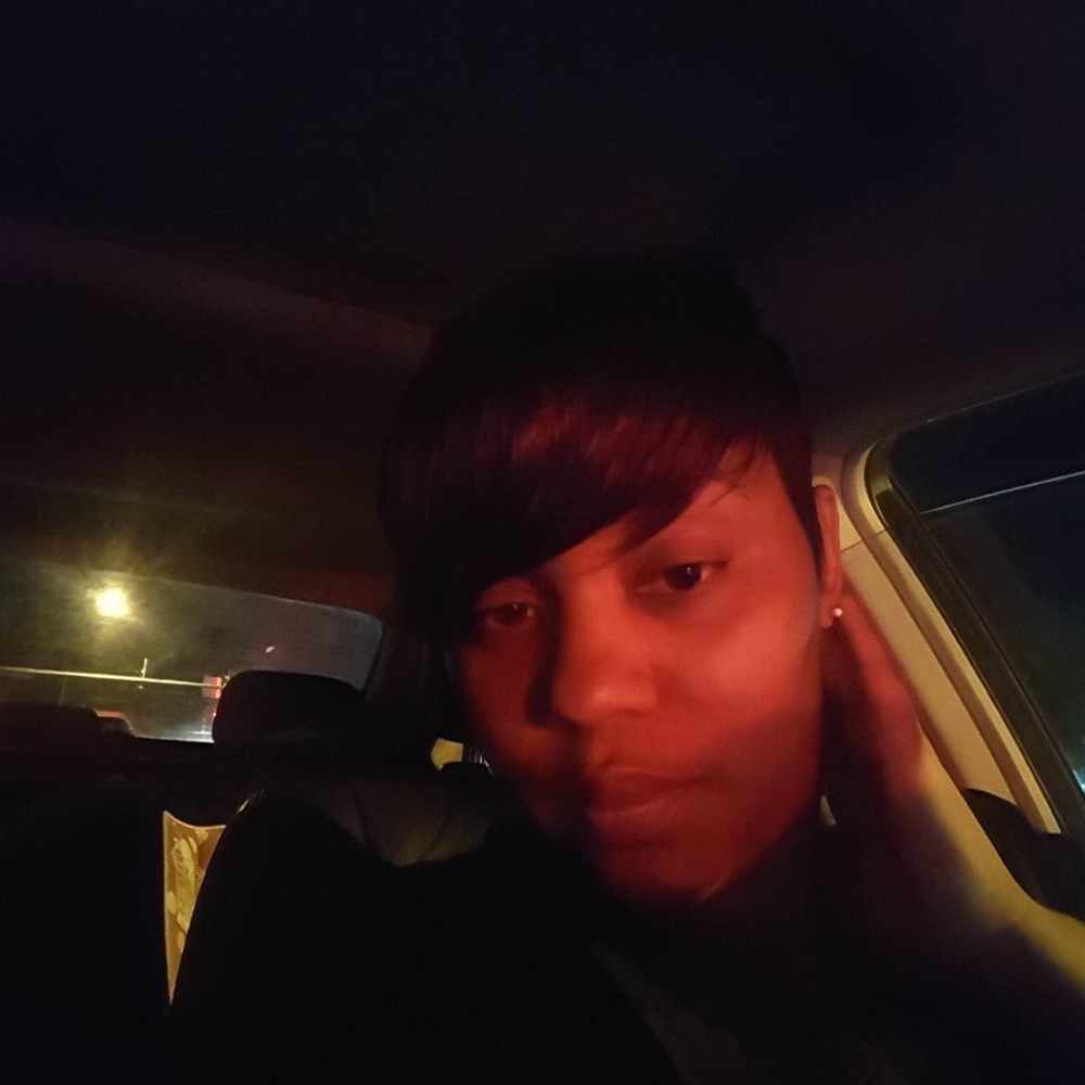 Meet your Posher, Cassandra