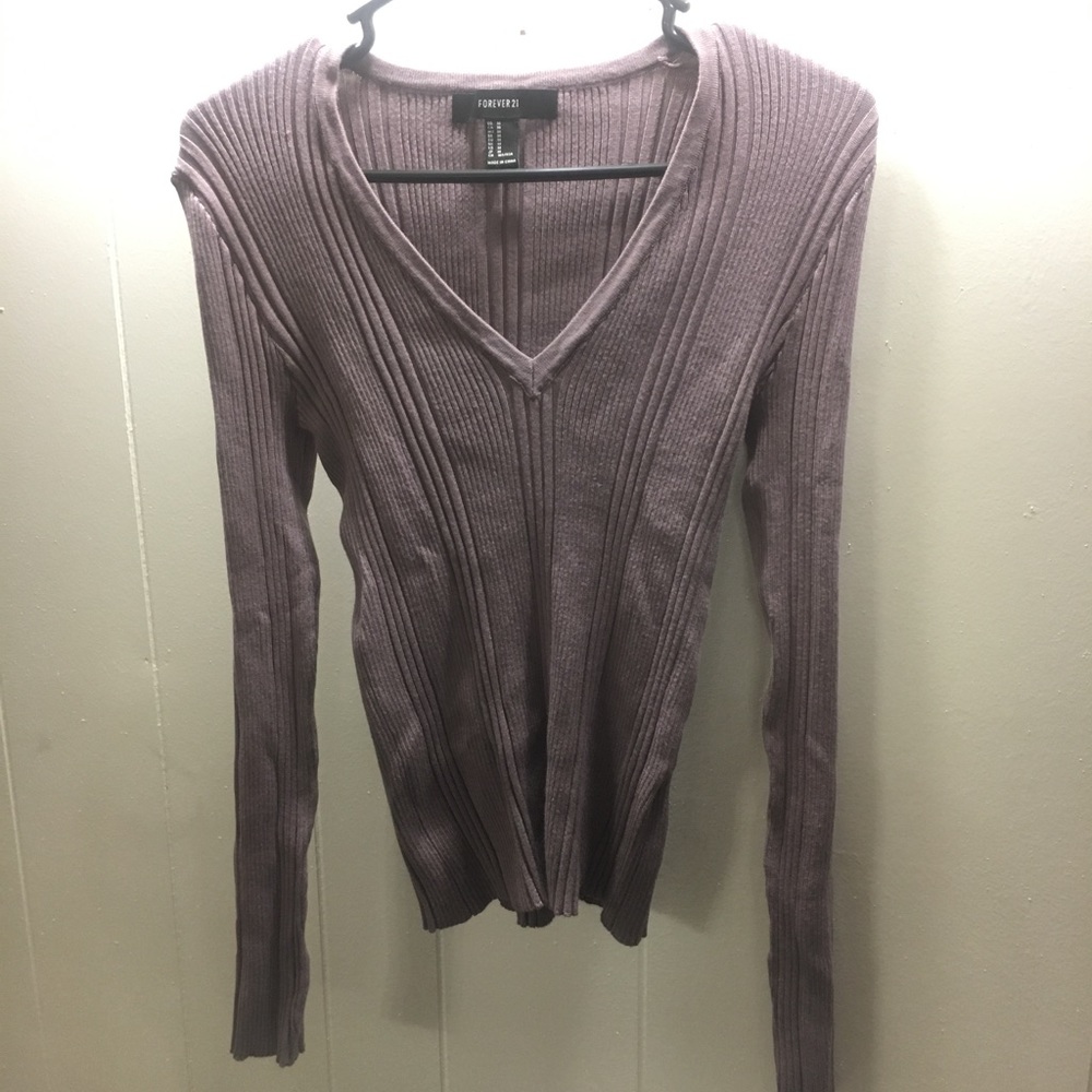 Purple v-neck long sleeve sweater!