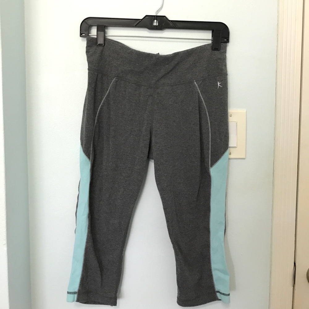 Grey leggings