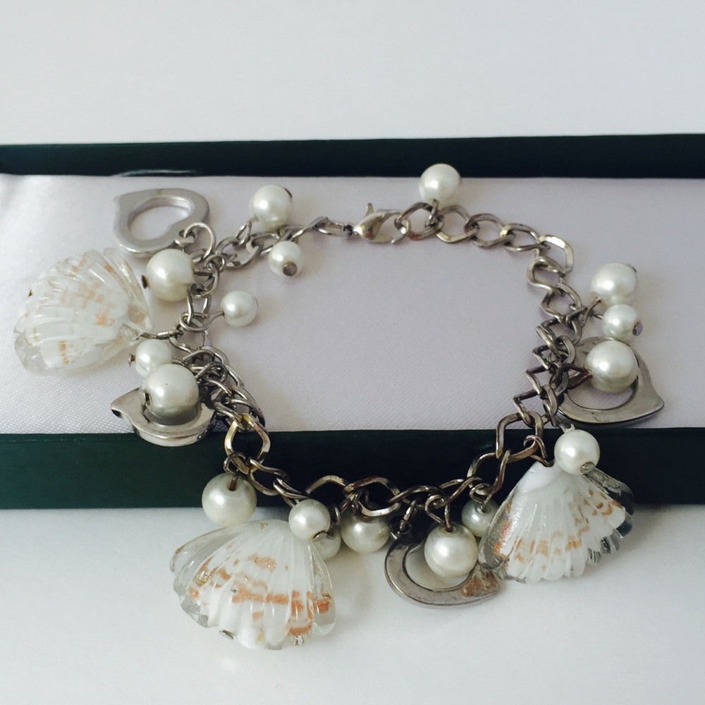 Vintage Glass and Pearl Beads Charm Bracelet