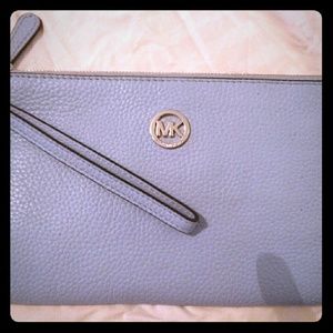 MK wristlet no
